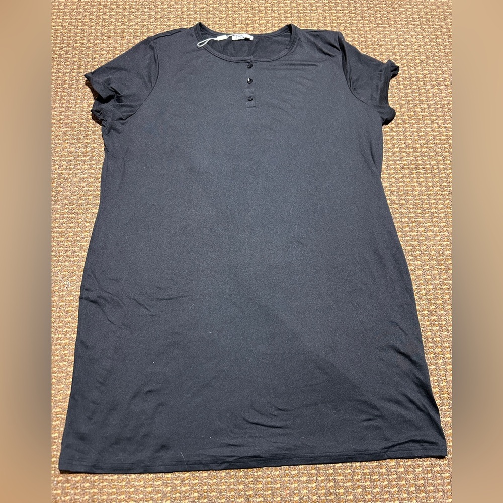 Women’s Black Nightgown